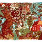 Eine surreale Illustration zeigt ein rotes, gruseliges Gesicht im Baum, eine Kirche und Schauerfiguren vor einem mondbeschienenen Himmel.
