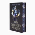 Der Text „Johanna van Veen, Mein Zärtlicher Schatten, Roman, Insel” prangt auf einem Buchcover mit Totenkopfmotiv und Blumen.