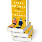 Titel: "Gespräche mit Freunden" von Sally Rooney, gelber Hintergrund, illustriert mit Figuren.