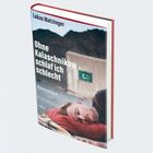 Text: "Lukas Matzinger, Ohne Kalaschnikow schlaf ich schlecht, Reiseroman."  
Ein Mann schläft draußen, angelehnt an eine Mauer.