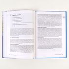 Text: "2 Betroffene berichten" und "2.1 Suizid in der Ausbildung". 

Ein aufgeschlagenes Buch mit zwei bedruckten Seiten.