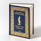 Ein Buch mit dunkelblauem Einband, goldener Schrift: "Johann Wolfgang von Goethe, Faust I & II, Urfaust, Anaconda".