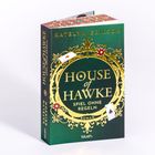 Buchtitel "House of Hawke: Spiel ohne Regeln" von Katelyn Erikson. Dunkelgrüner Hintergrund mit goldenen Verzierungen.