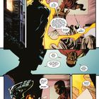 Dialog zwischen maskiertem Wesen und Mann. Ort: Morales-Wohnung, Brooklyn. Thema: Überlebende, Universum, Brüder. Actionreiche Szene.