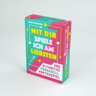 Der Text auf der Schachtel: "Mit dir spiele ich am liebsten. Das ultimative Paarduell-Kartenspiel." Bunte, grafische Gestaltung.
