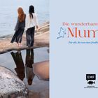 Text: "Die wunderbare Welt der Mumins. Für alle, die von einer friedlichen Welt träumen." Zwei Personen am Meeresufer.