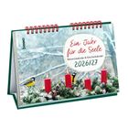 „Ein Jahr für die Seele. Adventskalender & Wochenkalender 2026/27“. Illustration: Tannen mit Kerzen, Vögel und Schnee.