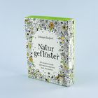 „Naturgeflüster“ von Johanna Basford. 30 Karten zum Ausmalen. Die Verpackung ist blumig und farbenfroh gestaltet.