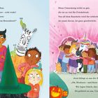 Links: Eine Gruppe Kinder und Tiere beschützen ein großes Hexenhorn. Rechts: Eine herzliche Umarmung vertreibt eine fliegende Hexe.