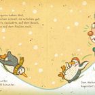 Ein Weihnachtsmann auf einem Schlitten mit einem Teddy. Ein Rentier zieht den Schlitten. Hasen winken aus dem Schnee.