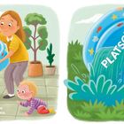 "Mama leert das Planschbecken aus. PLATSCH!" Eine Frau kippt ein Planschbecken aus, während ein Kind daneben sitzt.