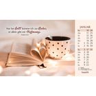 Text: "Nur bei Gott komme ich zur Ruhe; er allein gibt mir Hoffnung. Psalm 62,6". Januar-Kalender, offene Buchseiten geformt wie ein Herz, daneben eine Tasse.