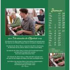 Januar-Kalender mit Gedicht "Ich wünsche dir Offenheit" von Elli Michler. Foto zeigt jungen Mann am Klavier mit sitzenden Zuhörern.