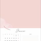 Kalenderblatt für Januar, Tage und Wochenzahlen links, Notizbereich rechts, Hintergrund in hellrosa gehalten.