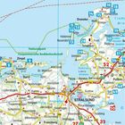 Landkarte mit Orten wie "Stralsund", "Binz", "Zingst". Küstenlinien, Straßen und Nationalparks sind erkennbar.