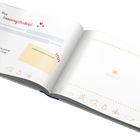 Text "Mein Kommuniongottesdienst", leere Felder, Symbole wie Kreuz und Brot, Grafik mit gelbem Platzhalter.