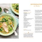 **SPITZKOHLTOPF mit Hähnchen**

Links große Schüssel mit Suppe, Hühnchen und Gemüse, daneben Pesto. Rechts das Rezept mit Zutaten und Zubereitungsschritten.