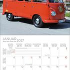 Text: "JANUAR 2027". Kalender mit einem Vintage-Transporter davor, steinernes Gebäude im Hintergrund.