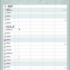 Kalenderblatt Januar 2027 mit einer Illustration: Eine Maus mit Schal und Rucksack spaziert fröhlich vor einem Baum.