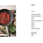 Text: 
Inhalt: Frühstück und Brunch 12, Snacks, Dips und Suppen 34, Fleisch 68... Rechts eine Liste, links eine Pfanne mit Tomaten.