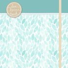 Logo mit der Aufschrift "live love teach", darüber ein zartes blättriges Muster in Türkis und Weiß mit einem beigen Streifen.