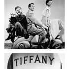 Text: "TIFFANY", "AUDREY HEPBURN", Kalender vom Januar. Drei Schwarz-Weiß-Fotos: Frau mit Hut, Leute auf Vespa, Frau vor Tiffany.