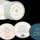 "Eine Runde Glücksmomente", "50 Impulskarten", Zitate über Glück und Selbstdaten, auf runden, pastellfarbenen Karten.