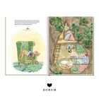 Text über Besuch im Bau. Links Hase im grünen Sessel mit Buch, rechts Hasenbau mit Küche und Bett. Unten Bohem-Logo.