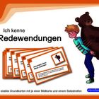 "I Ich kenne Redewendungen II sternchenverlag. Ein Junge trägt einen großen Bären auf dem Rücken, umgeben von Karten."