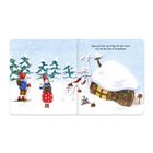 Text: "Pippa und Pelle, was bringt ihr nach Haus? Holz für den Ofen im Wichtelhaus!"
Illustration: Winterlandschaft mit Schnee, Bäumen, einem kleinen Haus und zwei Figuren in warmer Kleidung.