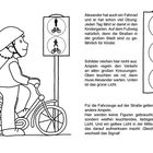 Ein Junge auf einem Fahrrad hält vor einer Ampel. Neben ihm ein Schild mit Symbolen für Fußgänger und Radfahrer.