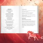 Text: Links "ERINNERUNG...", rechts "Sei nochmal erinnert..." und "Das ist Ganz-Sein...". Illustration: Rotes Pferd auf rotem Hintergrund.