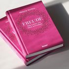Titel: "FREUDE. Das Leben ins Herz schließen" von Melanie Wolfers. Magenta Buchcover mit gelben Punkten verziert.