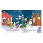 Text: Leo Lausemaus läuft mit seinen Freunden Pipsi Hase und Didi Dachs durch den Schnee.

Illustration: Tiere spazieren im Schnee zwischen Hütten, geschmückt für Weihnachten.