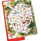 Ein vielfältiger Park mit spielenden Kindern, Karussells, Rutschen und Bäumen, umgeben von Wegen und Fahrzeugen.