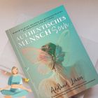 Cover eines Buches: "Authentisches Mensch Sein" von Adelheid Löwer. Illustration: Frau mit Schmetterlingsflügeln.