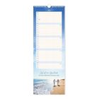 „Zeit ist ein Geschenk, das man in Erinnerungen verwandeln kann.“ Kalender für Juni, Strandmotiv mit Paar.