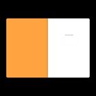 Linke Seite orange, rechte Seite weiß mit Text "Dieses Bildjournal gehört". Darunter mehrere kleine, graue Punkte.