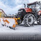 Kalendertage unten, Schneepflug-Traktor in verschneiter Umgebung, gelbes Haus im Hintergrund.