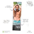 "Erotischer XL-Wandkalender", "Titelblatt mit Glanz- und Präge-Effekt", "MEN 2027", "Größe: 15 x 53 cm". Ein muskulöser Mann in Badehose, kreisförmige Papierstempel.