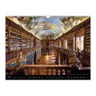 Kalender unten: Februar 2023. Bibliothek mit aufwändigem Deckengemälde und hohen, holzgetäfelten Bücherregalen.