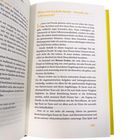 Text in Orange: "Wenn ein Lächeln bleibt – Freude am Lebensende". Text beschreibt Humor- und Freudethematiken am Lebensende.