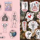 Links: Illustrationen mit anatomischen Themen, wie Auge und Herz. Rechts: Skelett-Illustrationen in verschiedenen Szenen.