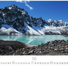 Text: "Himalaya, Bergsee bei Gokyo", "10", "CASARES EDITION". Schneebedeckte Berge und ein türkisfarbener See.