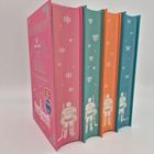 „Elle Kennedy, The Deal.“ Vier Bücher mit bunten Seitenrändern und Illustrationen von Eishockeyspielern, Herzen und Schneeflocken.