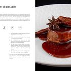 SÜSSKARTOFFEL-DESSERT. Rezept mit Zutatenliste: 500 g Süßkartoffeln, 200 ml Wasser, Zucker, Zimt. Bild mit Süßkartoffel in Sauce.