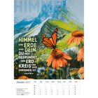 Text: „Himmel und Erde sind dein, du hast gegründet den Erdkreis und was darinnen ist. Psalm 89,12“.  
Illustration: Schmetterling auf Blume vor Bergkulisse. Kalender: Oktober 2027.
