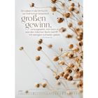 Großer Gewinn durch Gottesfurcht, Zufriedenheit, 1. Timotheus 6,6. Trockenblumen auf hellem Hintergrund.