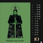 "You have my sword." Kalender mit grüner Figur, die ein Schwert hält, umgeben von Sternen und Krone. Rechts sind Datumszahlen.