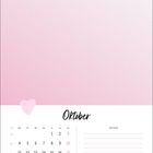 Oktober-Kalender mit Wochentagen und Daten, rosa Hintergrund, Notizbereich rechts und kleinem Herzsymbol links.